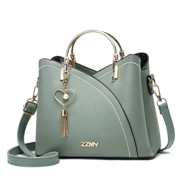 Stylish Handbags Every Woman Needs in USA