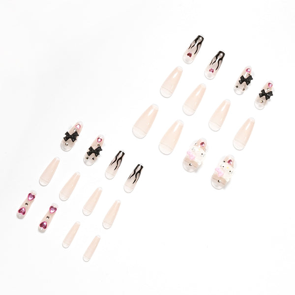 Girl Black Flame Y2K Style Wearing Nail Products Nail Patch Nail Patch Removable Nail Piece Fake Nail